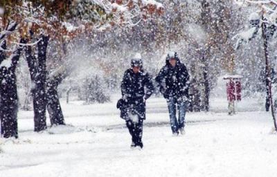 Bakıya ilk qar yağdı